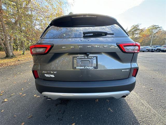 new 2025 Ford Escape car, priced at $30,800