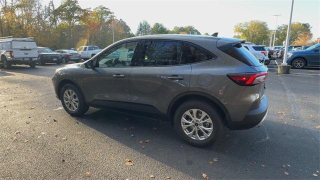 new 2025 Ford Escape car, priced at $30,800