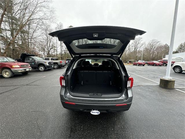 new 2025 Ford Explorer car, priced at $40,943