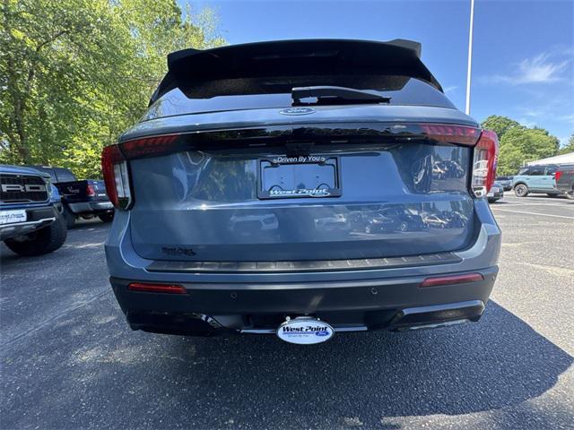 new 2025 Ford Explorer car, priced at $46,281