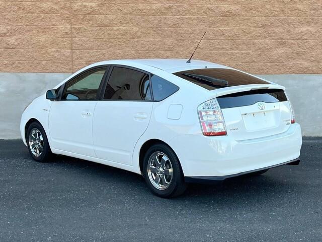 used 2007 Toyota Prius car, priced at $7,995