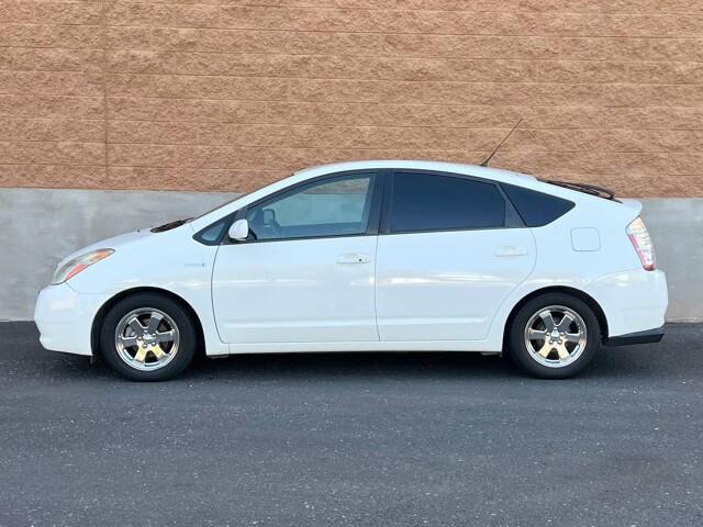 used 2007 Toyota Prius car, priced at $7,995