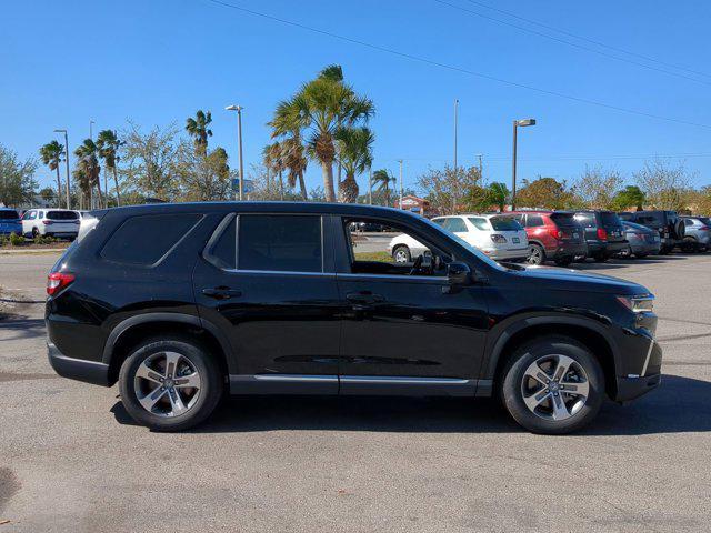 new 2025 Honda Pilot car, priced at $45,905