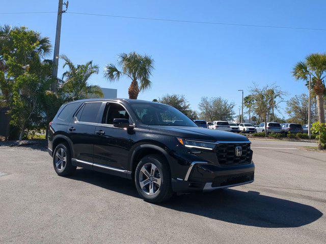 new 2025 Honda Pilot car, priced at $45,905