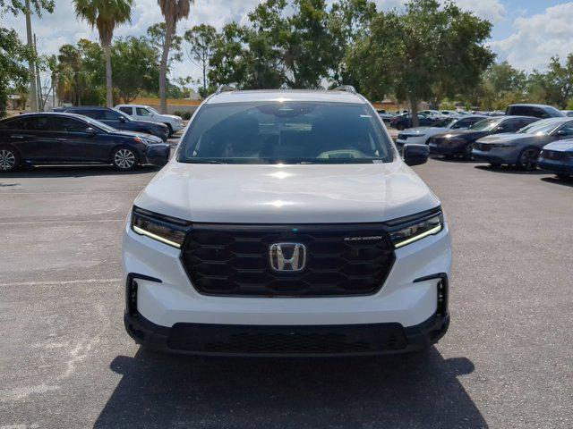 new 2025 Honda Pilot car, priced at $52,357