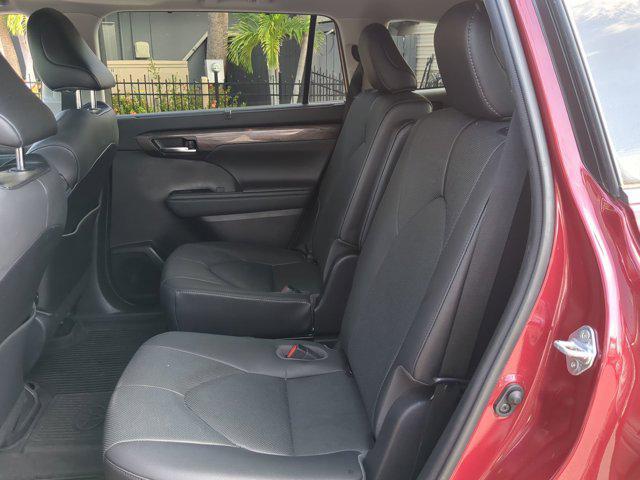 used 2021 Toyota Highlander car, priced at $32,977