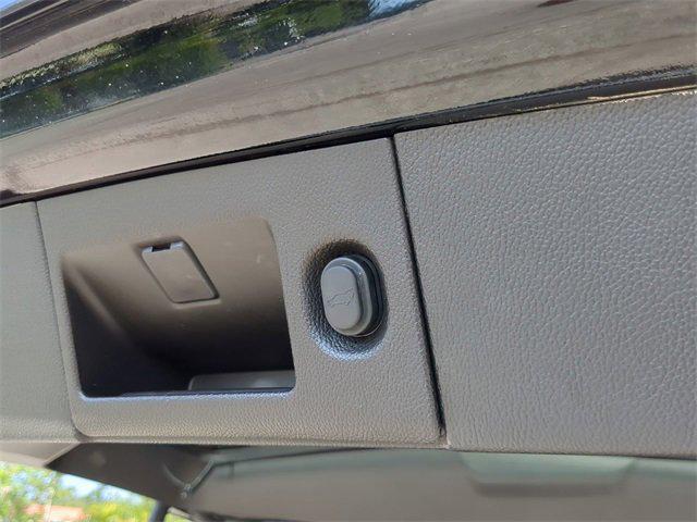 used 2015 Cadillac Escalade ESV car, priced at $22,977
