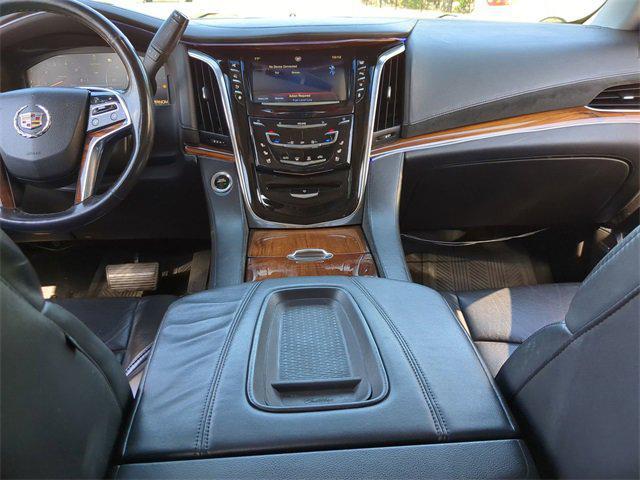 used 2015 Cadillac Escalade ESV car, priced at $22,977