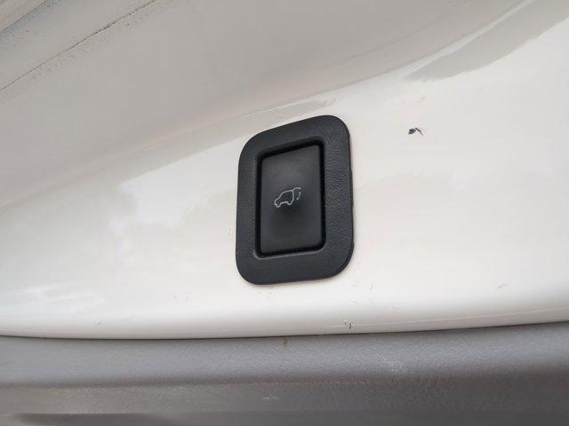 used 2017 Toyota Highlander car, priced at $27,977