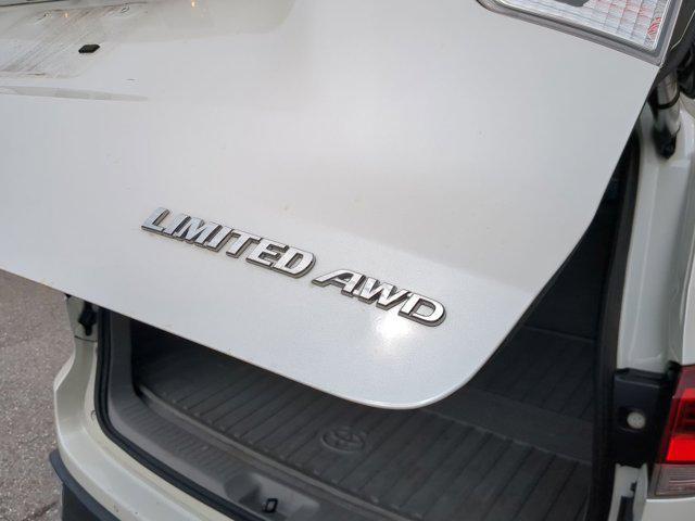 used 2017 Toyota Highlander car, priced at $27,977