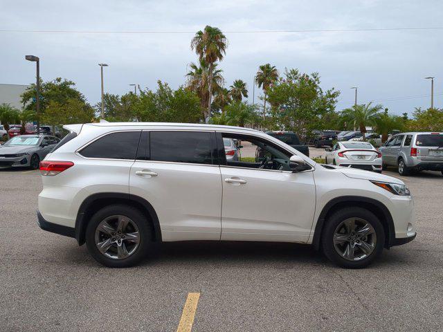 used 2017 Toyota Highlander car, priced at $27,977