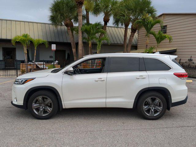 used 2017 Toyota Highlander car, priced at $27,977