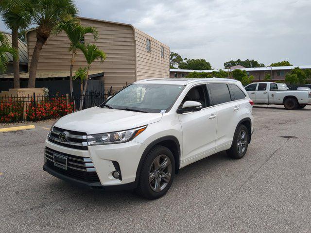 used 2017 Toyota Highlander car, priced at $27,977