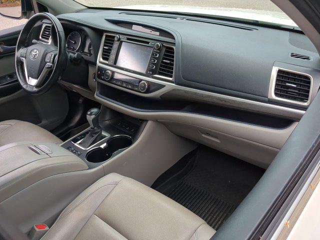used 2017 Toyota Highlander car, priced at $27,977