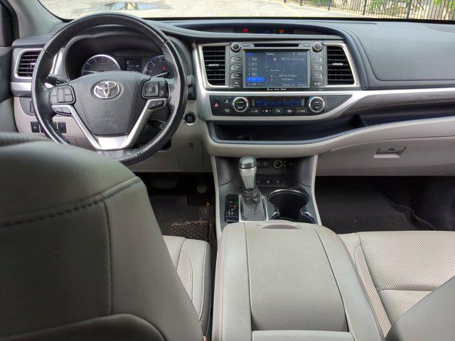 used 2017 Toyota Highlander car, priced at $27,977