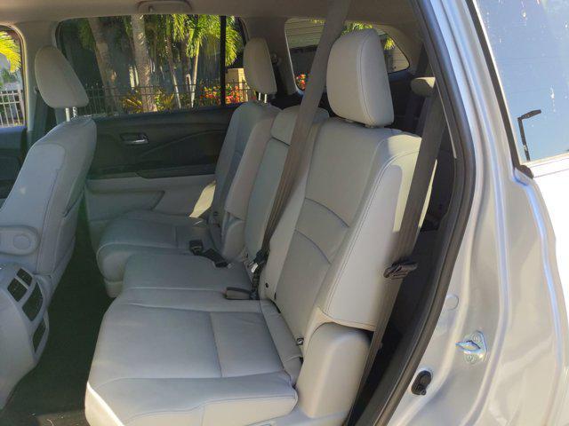 used 2022 Honda Pilot car, priced at $33,451