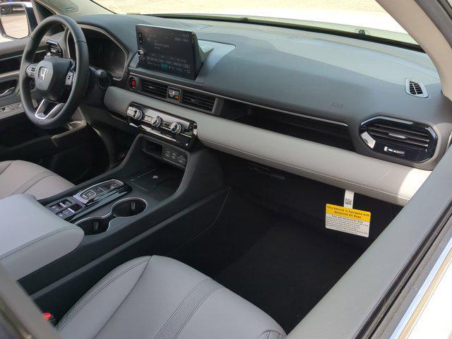 new 2025 Honda Pilot car, priced at $46,048