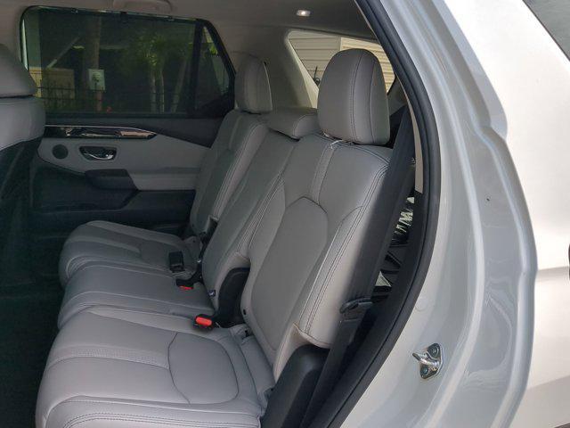 new 2025 Honda Pilot car, priced at $46,048