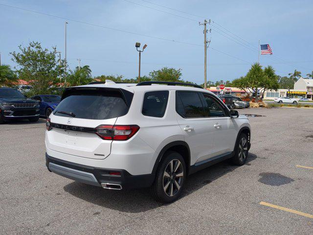 new 2025 Honda Pilot car, priced at $46,048