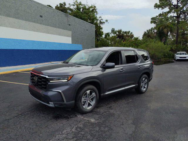 new 2025 Honda Pilot car, priced at $39,781