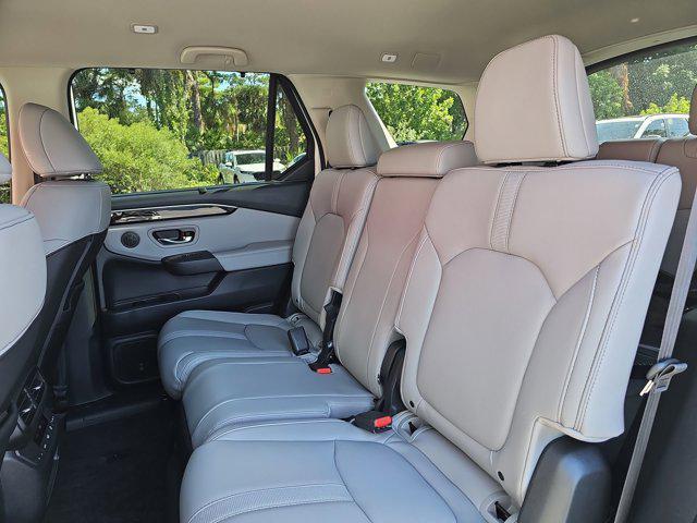 new 2025 Honda Pilot car, priced at $42,986