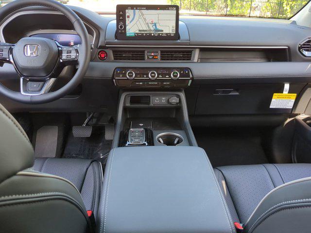 new 2025 Honda Pilot car, priced at $50,970