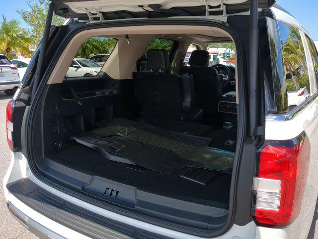 used 2024 Ford Expedition car, priced at $53,977