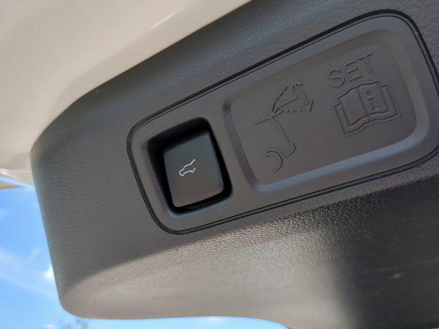 used 2024 Ford Expedition car, priced at $53,977