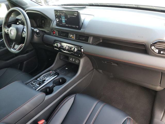 new 2025 Honda Pilot car, priced at $48,562