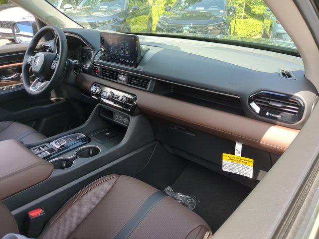 new 2025 Honda Pilot car, priced at $51,987