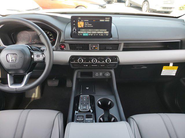 new 2025 Honda Pilot car, priced at $44,970