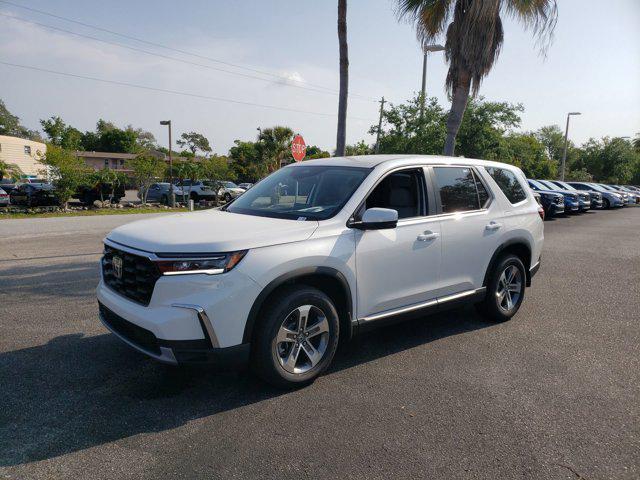 new 2025 Honda Pilot car, priced at $44,970