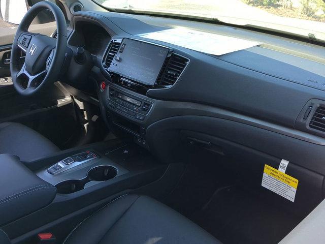 new 2025 Honda Ridgeline car, priced at $43,957
