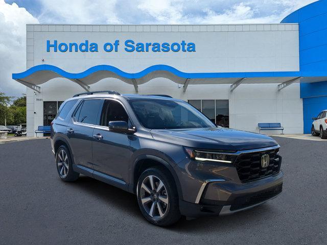 used 2025 Honda Pilot car, priced at $41,331