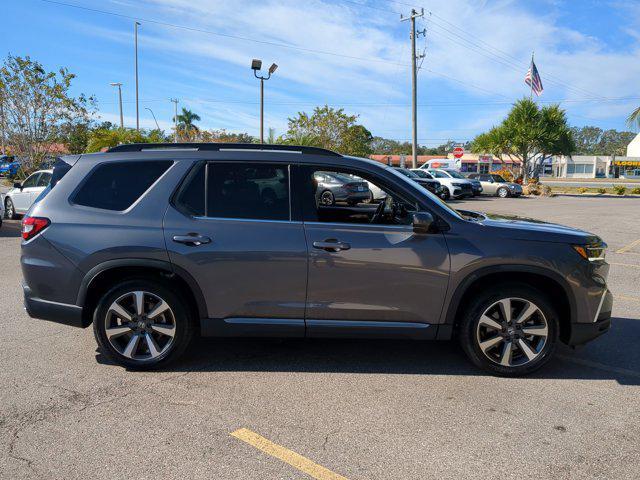 used 2025 Honda Pilot car, priced at $41,331