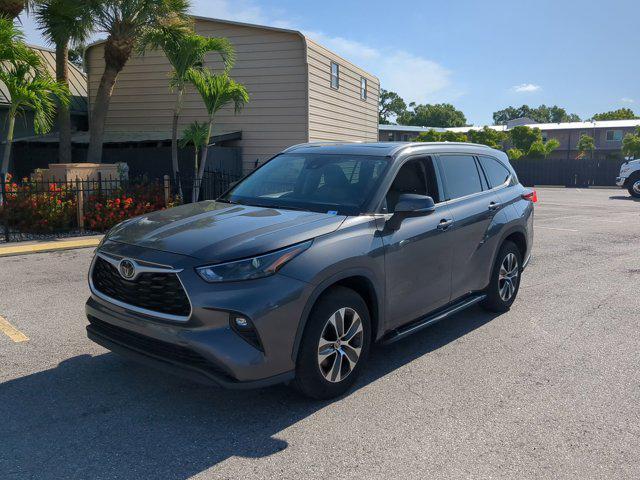 used 2022 Toyota Highlander car, priced at $31,977
