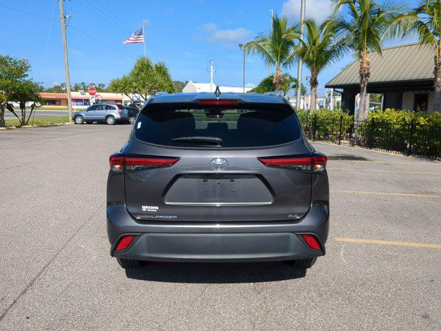 used 2022 Toyota Highlander car, priced at $31,977