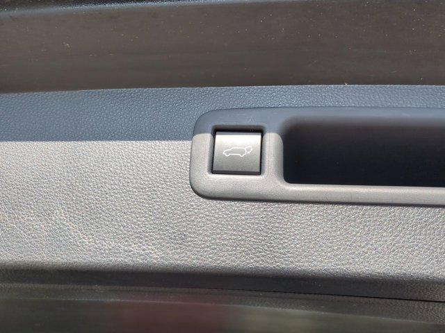 used 2022 Toyota Highlander car, priced at $31,977