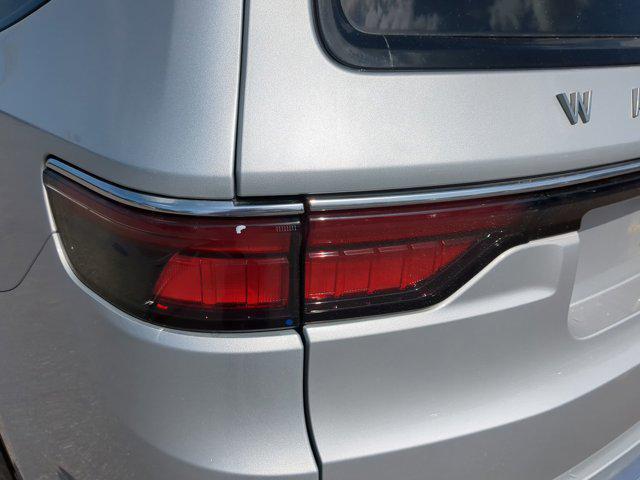 used 2022 Jeep Wagoneer car, priced at $40,977