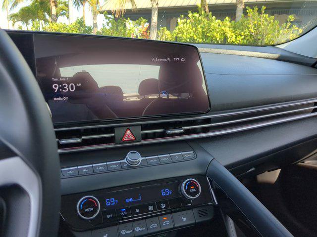 used 2022 Hyundai Elantra car, priced at $19,977