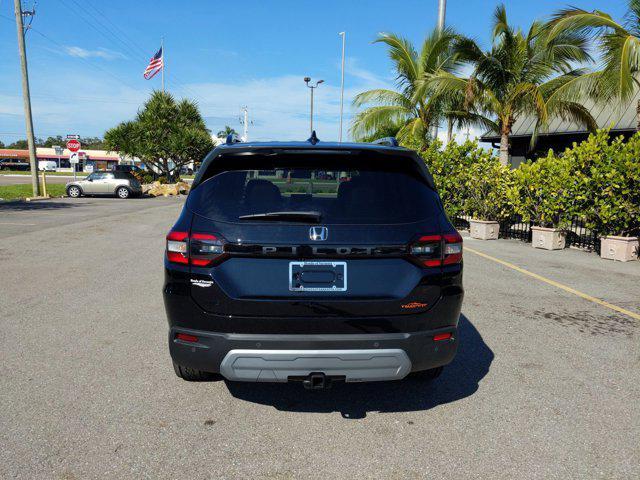 new 2025 Honda Pilot car, priced at $47,673