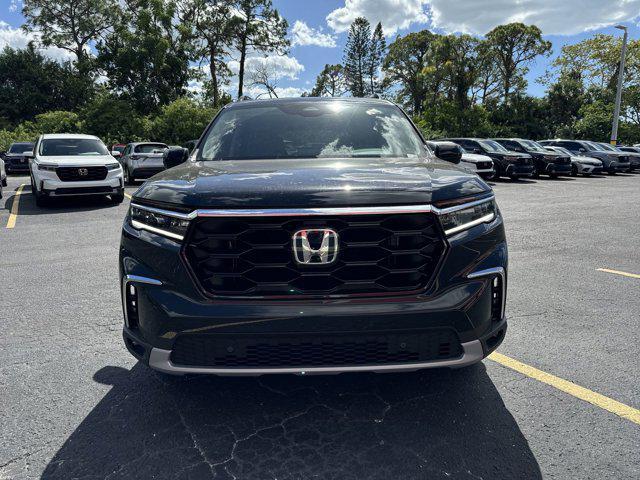 new 2025 Honda Pilot car, priced at $45,287