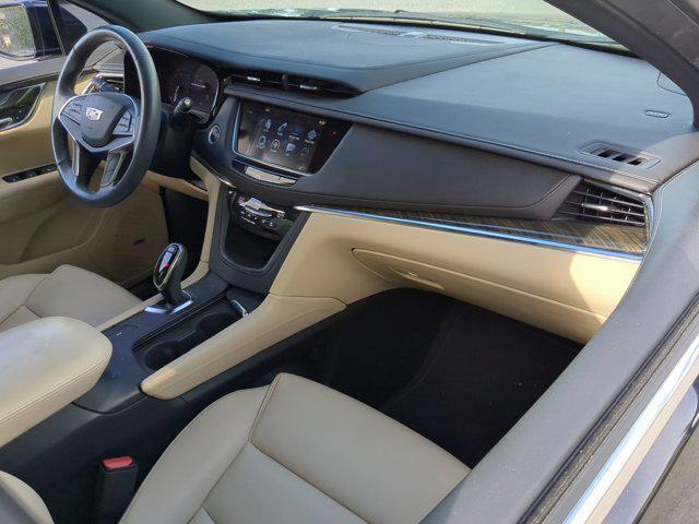 used 2017 Cadillac XT5 car, priced at $16,977