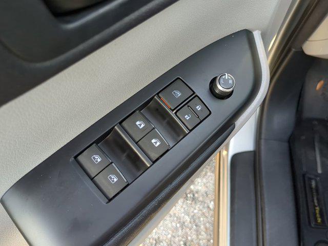 used 2015 Toyota Highlander car, priced at $11,882