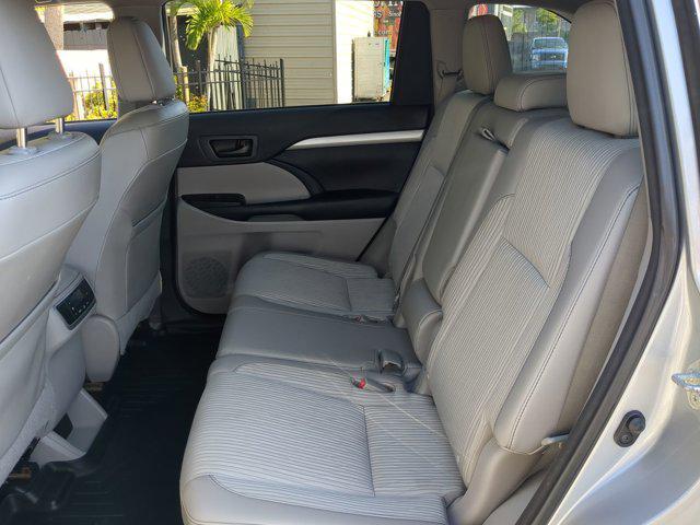 used 2015 Toyota Highlander car, priced at $11,882