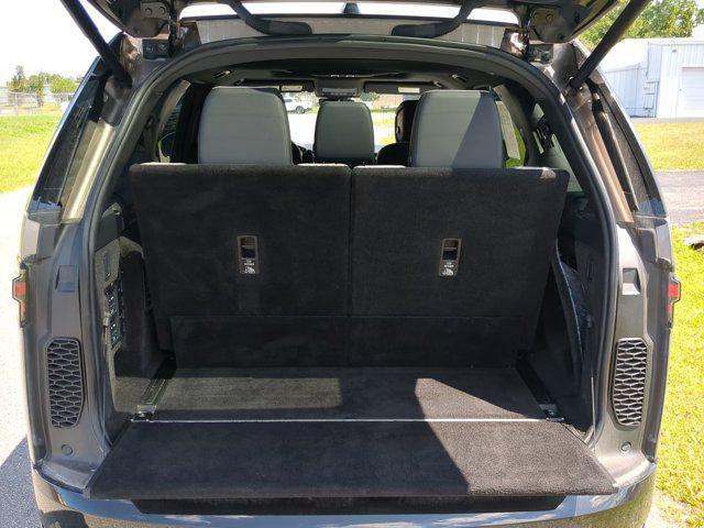 used 2022 Land Rover Discovery car, priced at $34,977