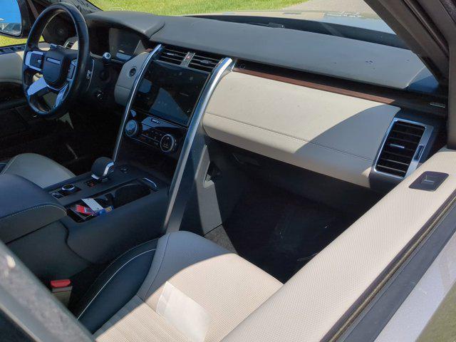 used 2022 Land Rover Discovery car, priced at $34,977
