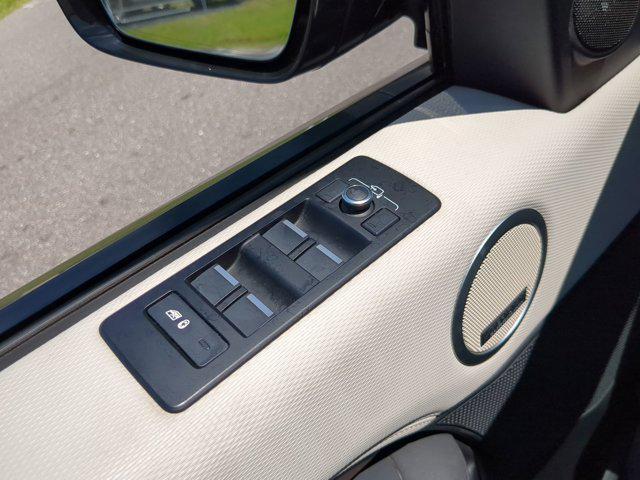 used 2022 Land Rover Discovery car, priced at $34,977