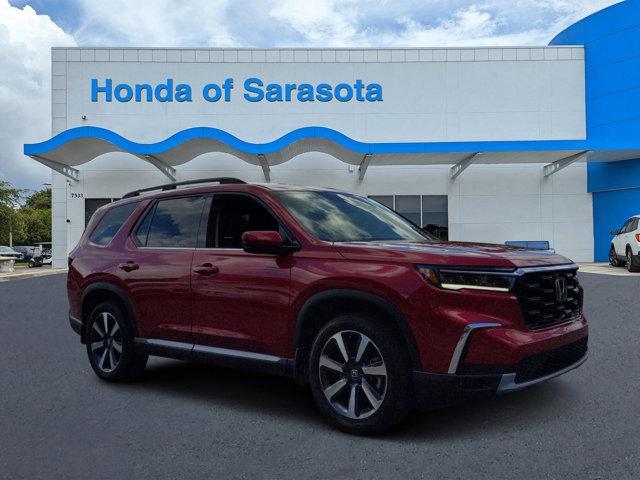 new 2025 Honda Pilot car, priced at $48,046