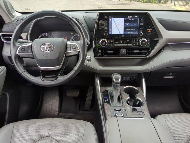 used 2022 Toyota Highlander car, priced at $41,977